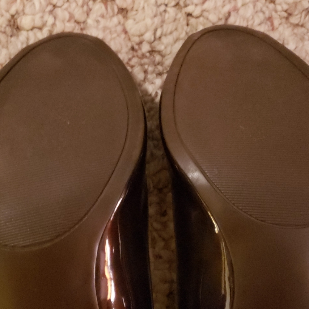Shoes - Picture 3 of 5
